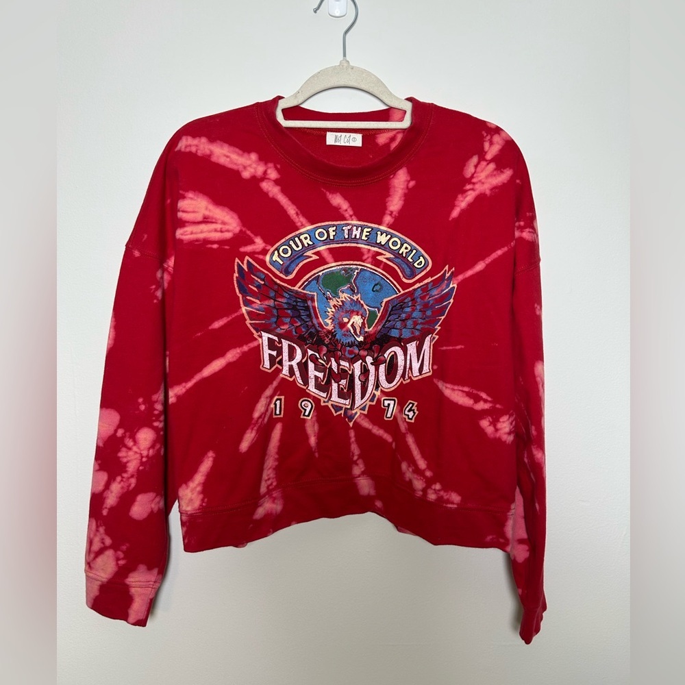 World tour cropped sweater